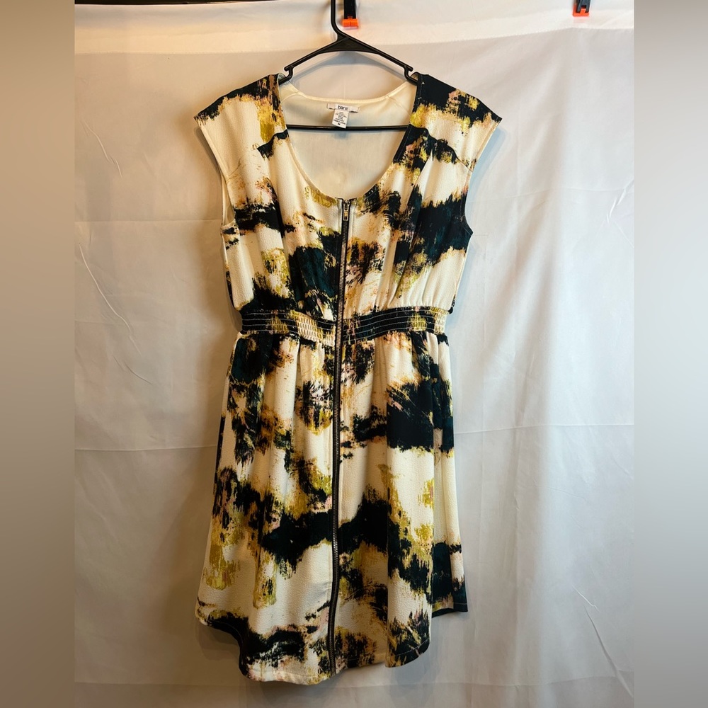 Bar Ill Women's Short Sleeve watercolor dress size medium gently used